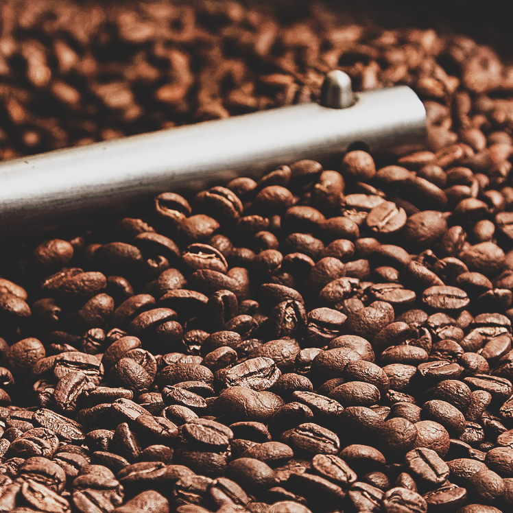 菓咖啡成立於2021年，由五位熱愛咖啡且專業的年輕人共同創立，掌握產品開發的獨特性